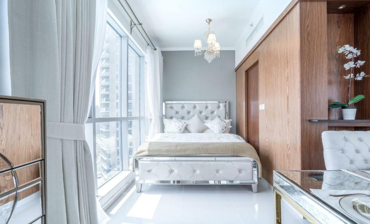 Elite Royal Apartment - Full Burj Khalifa & Fountain View - Premier - 2 Bedrooms & 1 Open Bedroom Without Partition Dubai Exteriör bild