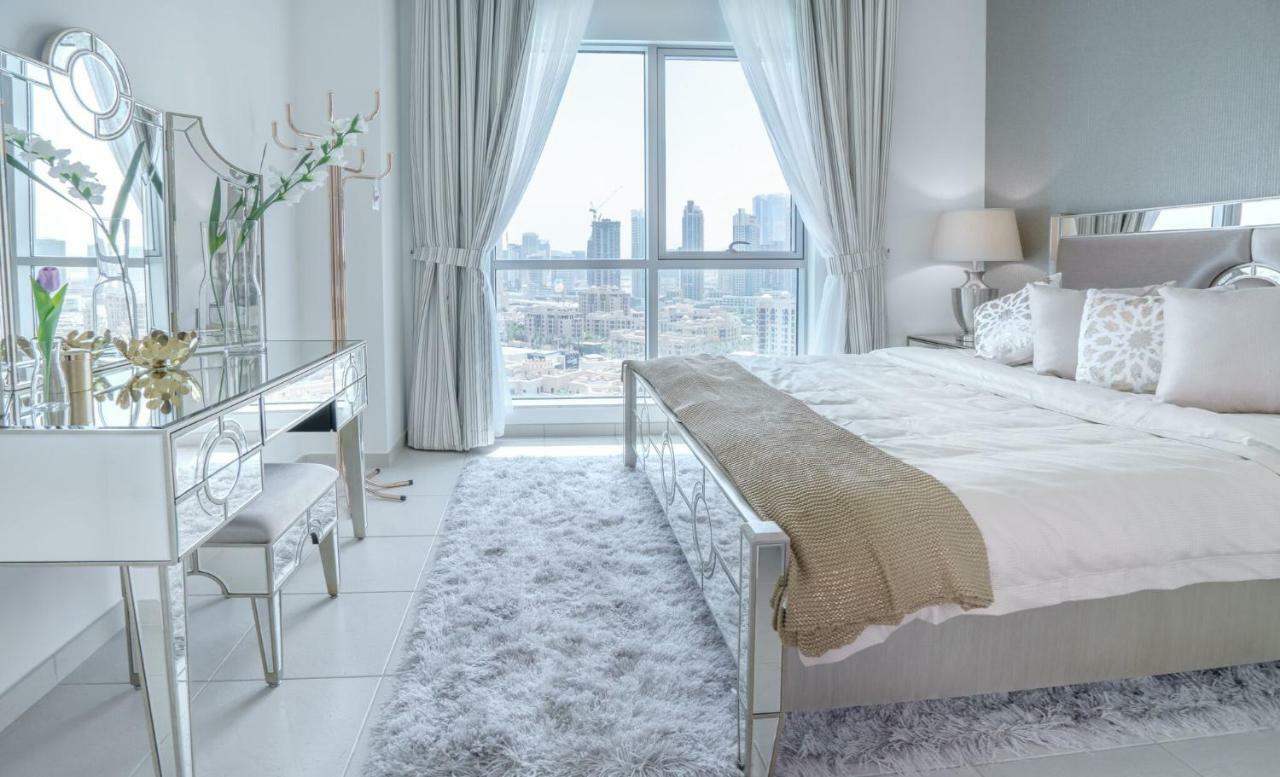 Elite Royal Apartment - Full Burj Khalifa & Fountain View - Premier - 2 Bedrooms & 1 Open Bedroom Without Partition Dubai Exteriör bild